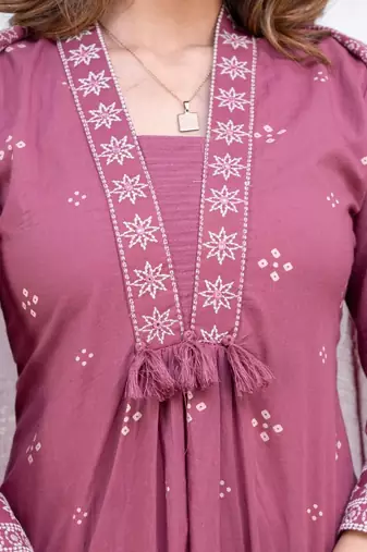 Floral embroidered pink round neck kurat set with trouser & dupatta