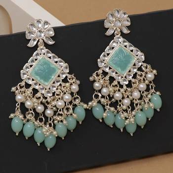 Kundan type zumka earring for girls 1