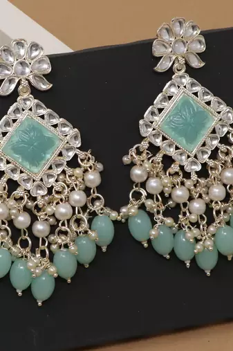 Kundan type zumka earring for girls