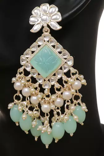 Kundan type zumka earring for girls