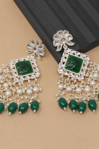 Kundan type zumka earring for girls