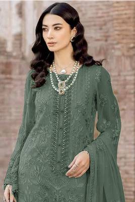 Dark green embroidered faux georgette salwar suit 2