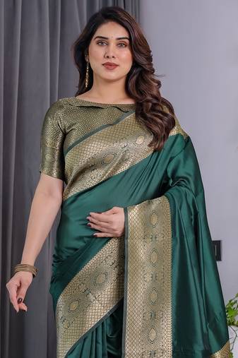 Green Color Zari Woven Banarasi Art Silk Saree