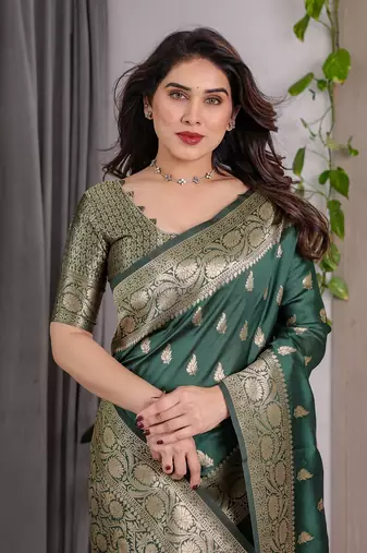Green Color Zari Woven Banarasi Art Silk Saree