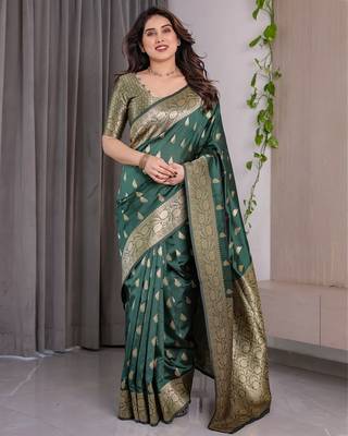 Green Color Zari Woven Banarasi Art Silk Saree 2