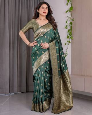 Green Color Zari Woven Banarasi Art Silk Saree 4