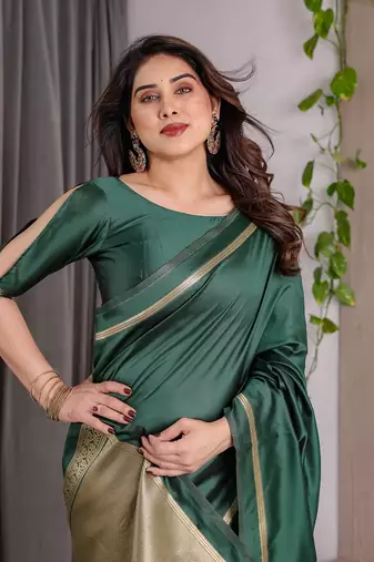 Green Color Zari Woven Banarasi Art Silk Saree