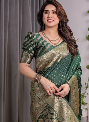 Green Color Zari Woven Banarasi art Silk Saree 1