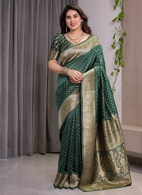 Green Color Zari Woven Banarasi art Silk Saree 2