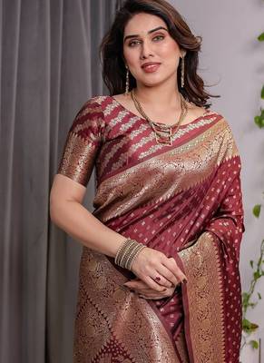 Maroon Color Zari Woven Banarasi Silk Saree 1