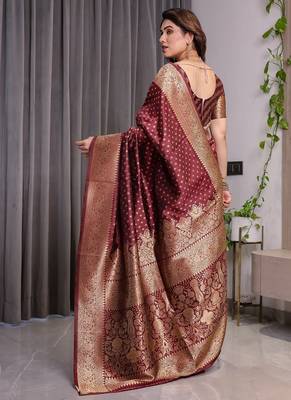 Maroon Color Zari Woven Banarasi Silk Saree 5