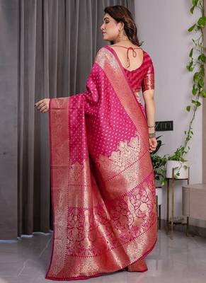 Pink Color Zari Woven Banarasi Art Silk Saree 5