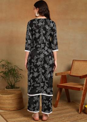 s black printed rayon kurta with trousers and lace detailing 2