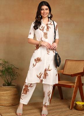 women's printed liva fabric white & brown floral kurta set with pockets 4