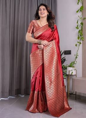 Red Color Zari Woven Banarasi Art Silk Saree 3
