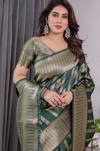 Green Color Zari Woven Banarasi Art Silk Saree