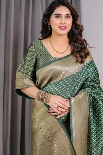 Green Color Zari Woven Banarasi Art Silk Saree
