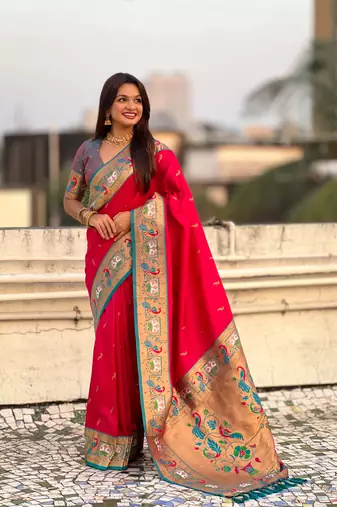 Soft silk swan rajhans paithani saree
