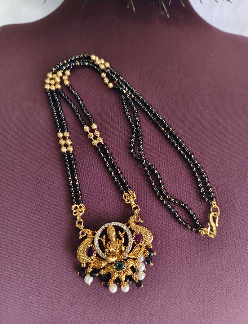 Gold plated temple peacock black beads necklace
