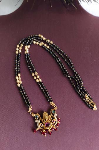 Gold plated temple ganesha stone black beads necklace