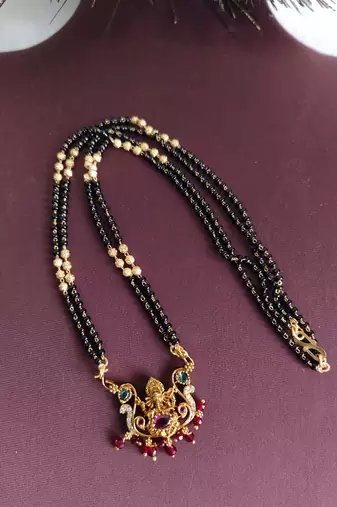 Gold plated temple ganesha stone black beads necklace
