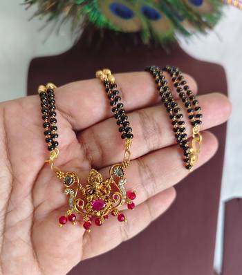 Gold plated temple ganesha stone black beads necklace 2