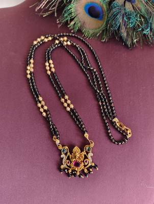 Gold plated temple ganesha stone black beads necklace 1