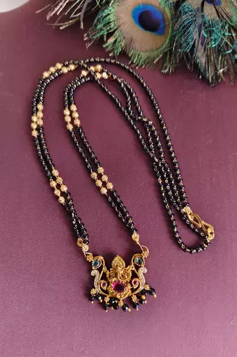Gold plated temple ganesha stone black beads necklace
