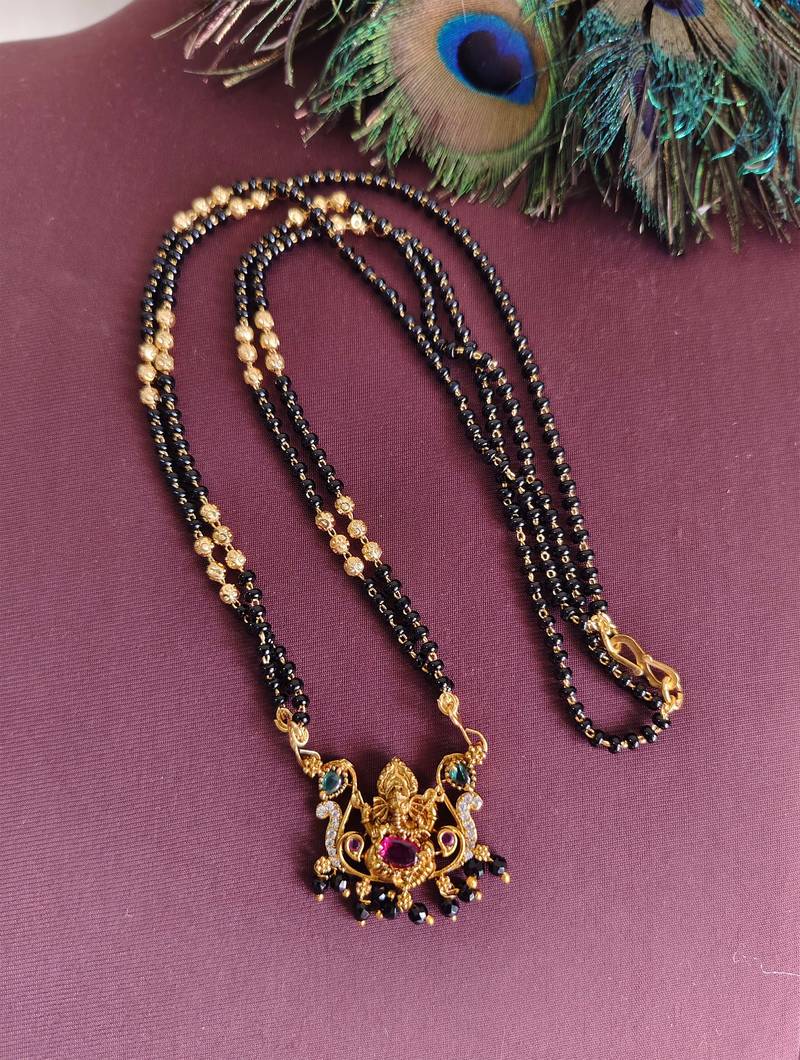 Gold plated temple ganesha stone black beads necklace