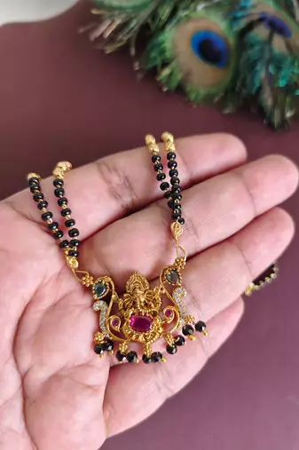 Gold plated temple ganesha stone black beads necklace