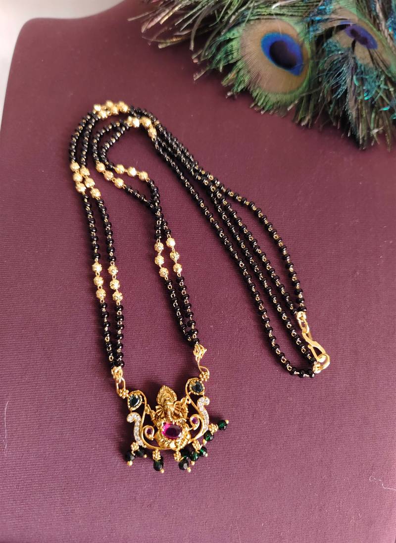 Gold plated temple ganesha stone black beads necklace