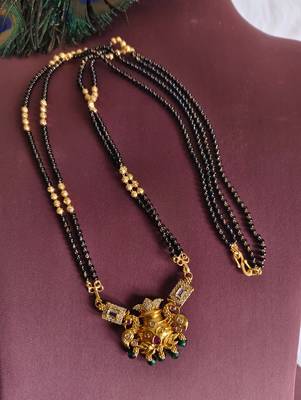 Gold plated stone peacock black beads necklace 1