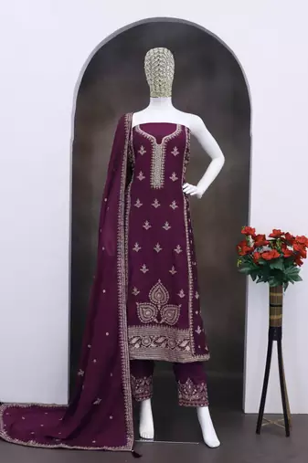 Dark purple chinon silk suit with embroidered sequin 