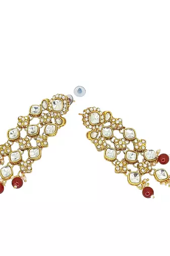 Gold-plated kundan maroon beads v-shaped necklace set with maang tikka