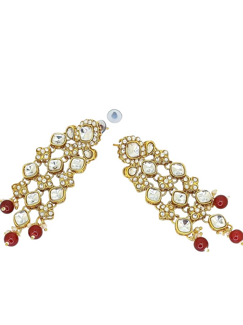 Gold-plated kundan maroon beads v-shaped necklace set with maang tikka