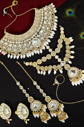 Gold plated kundan bridal jewellery set