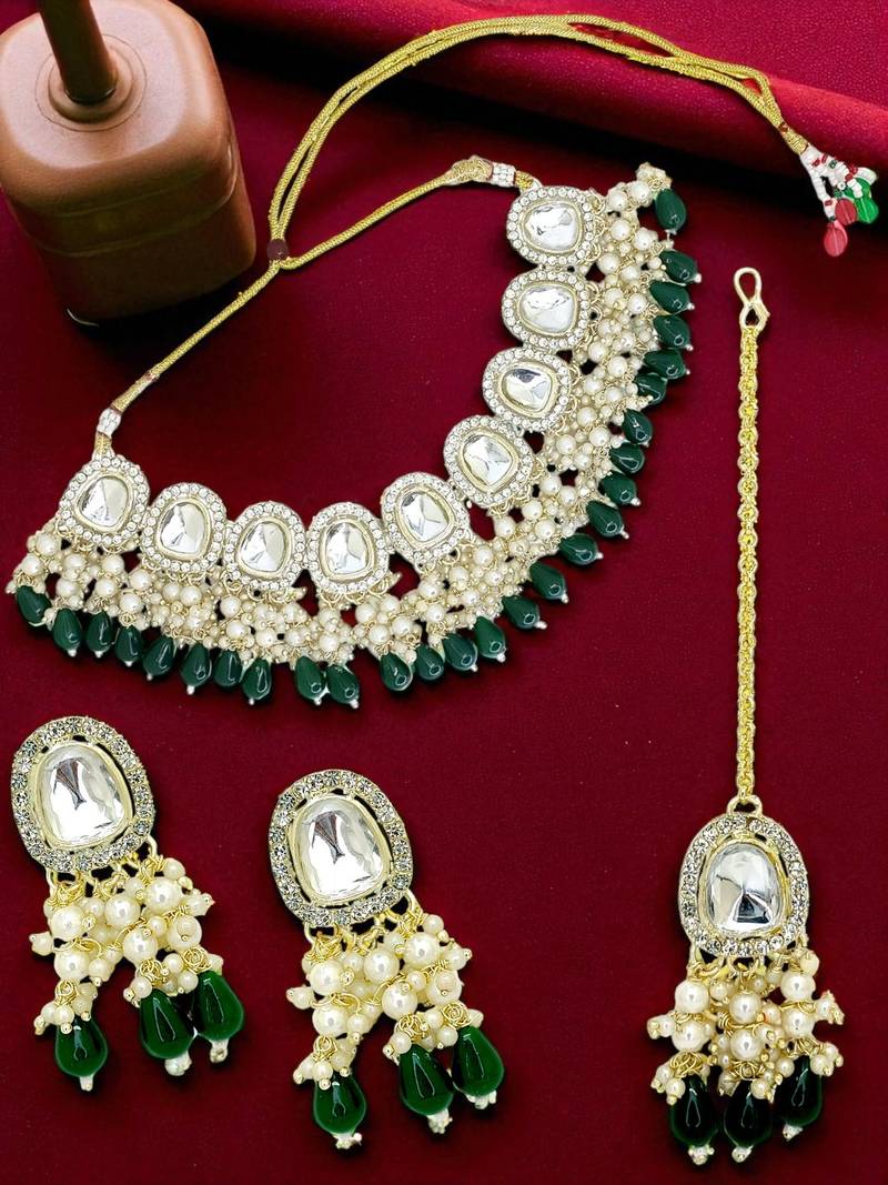 Gold plated kundan green choker set