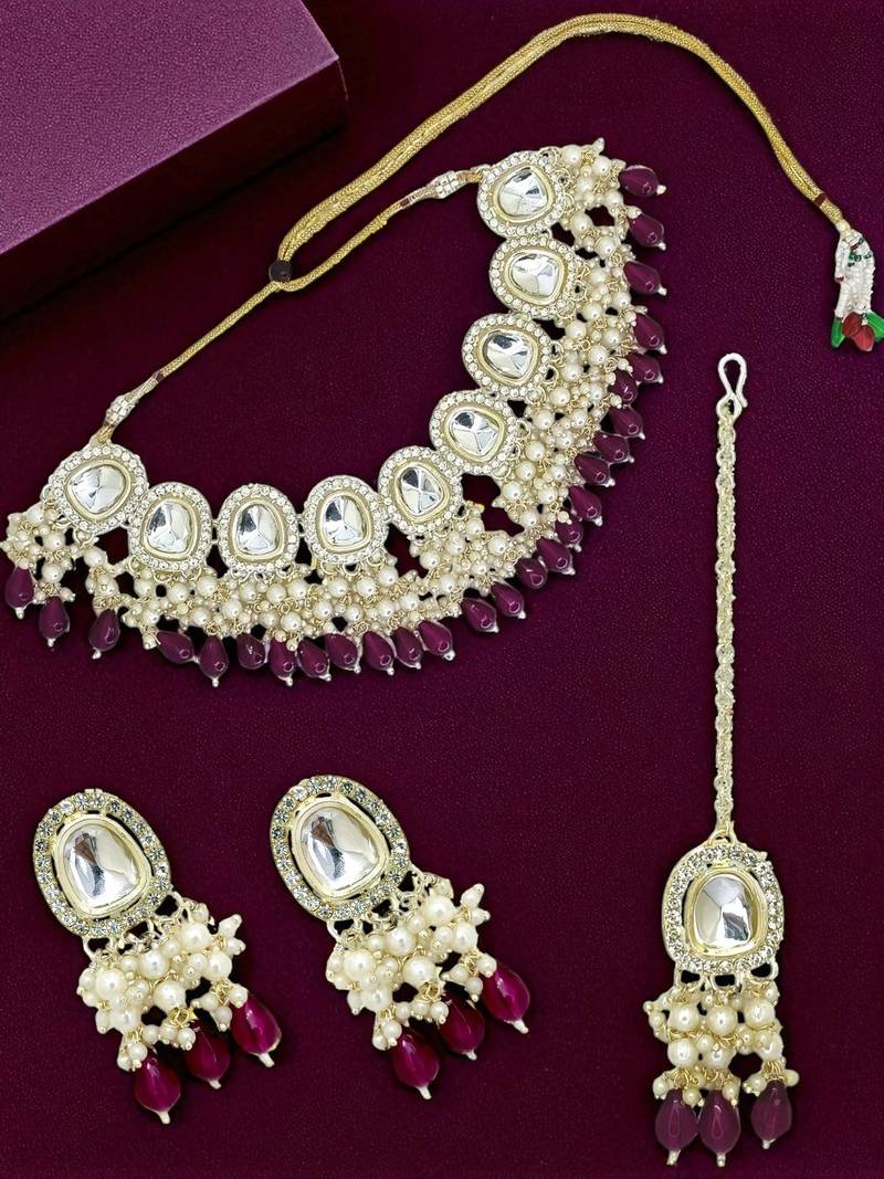 Gold plated kundan maroon choker set