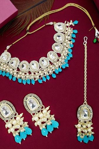 Gold plated kundan turquoise choker set