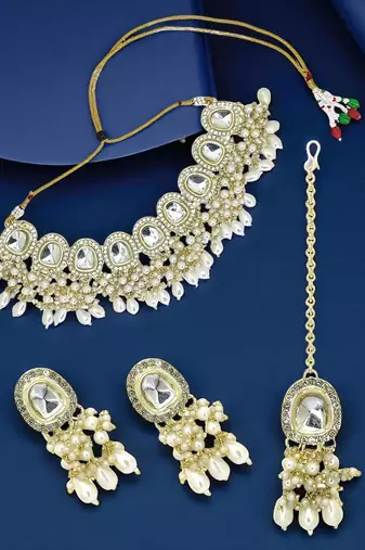 Gold plated kundan white choker set