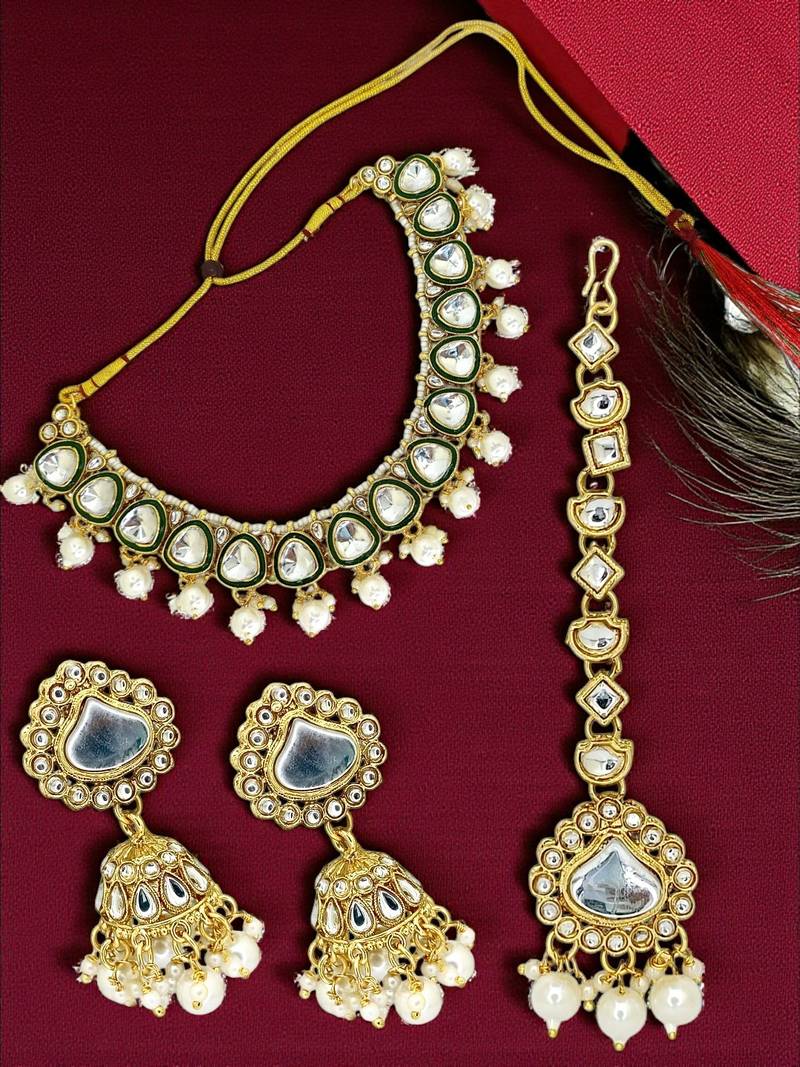 Gold plated garvi kundan necklace set