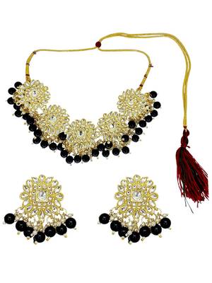 Gold plated black kundan necklace set 2