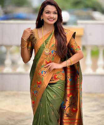 dark_green faux banarasi silk blend saree with paithani rich weaved pallu and blouse 4