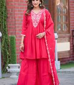 Women Soft Mull Chanderi Silk And Thread Works Kurta With Trousers & Dupatta