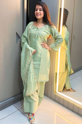 Green crape readymade kurti set with beads sequence work