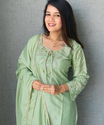 Green crape readymade kurti set with beads sequin  2