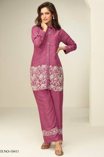 Magenta chinon silk readymade co-ords set with embroidery work