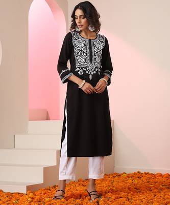 Black embroidered cotton kurta set 1