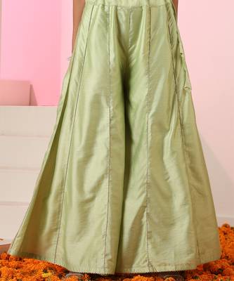 Green embroidered chanderi kurta set 3