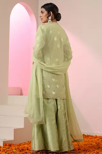 Green embroidered chanderi kurta set